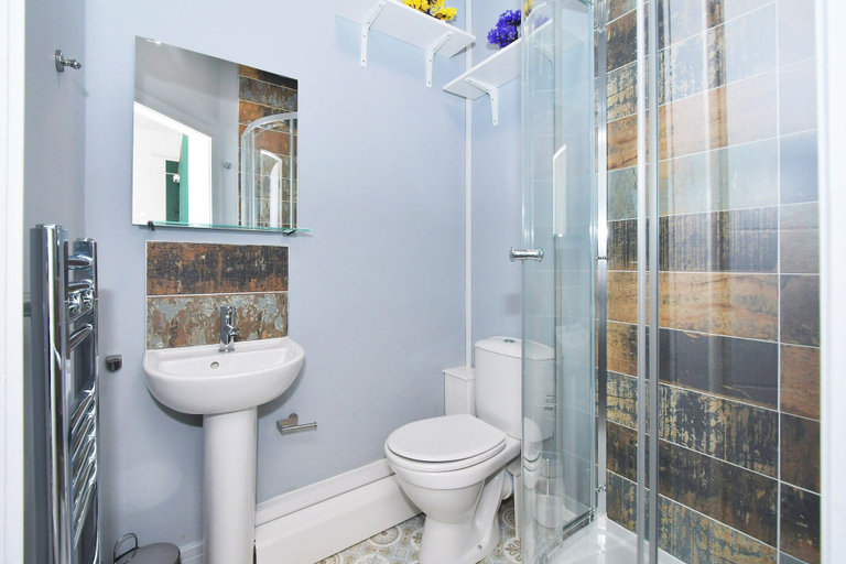 Bathroom 3, Townhouse @ Henry Street Crewe, Cheshire East