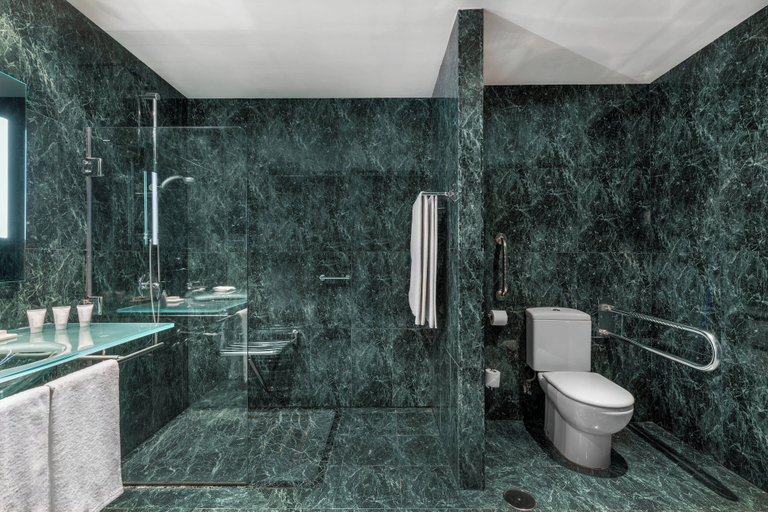 Bathroom 4, AC Hotel Oviedo Fórum by Marriott, Asturias