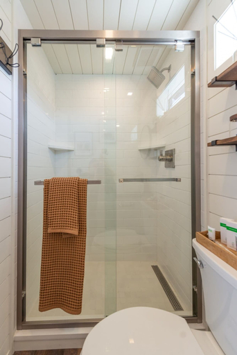 Bathroom 2, New The Buffalo -shipping Container in Alpine, Brewster