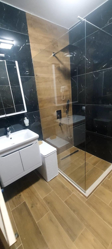 Others 3, Apartments Miri