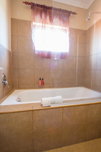 Bathroom 4, Ramasibi Bed and Breakfast , City of Cape Town