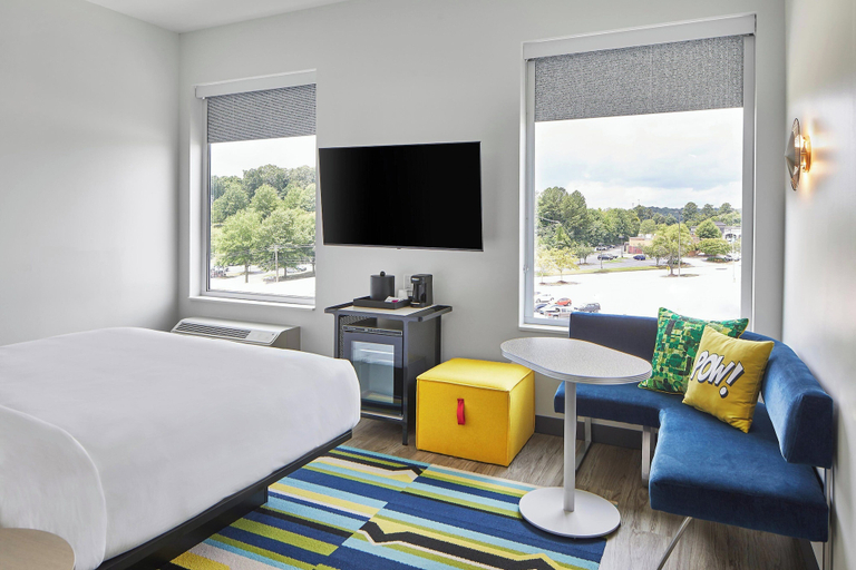 Bedroom 3, Aloft by Marriott Chattanooga Hamilton Place, Hamilton