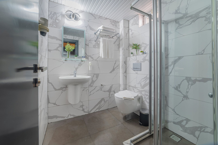 Bathroom 4, Royalisa Palmiye Beach +14 Adult Only, Alanya