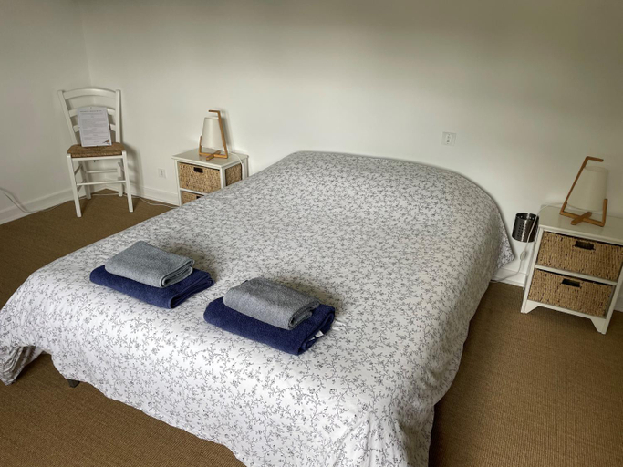 Bedroom 2, La Sauveterre, Drôme