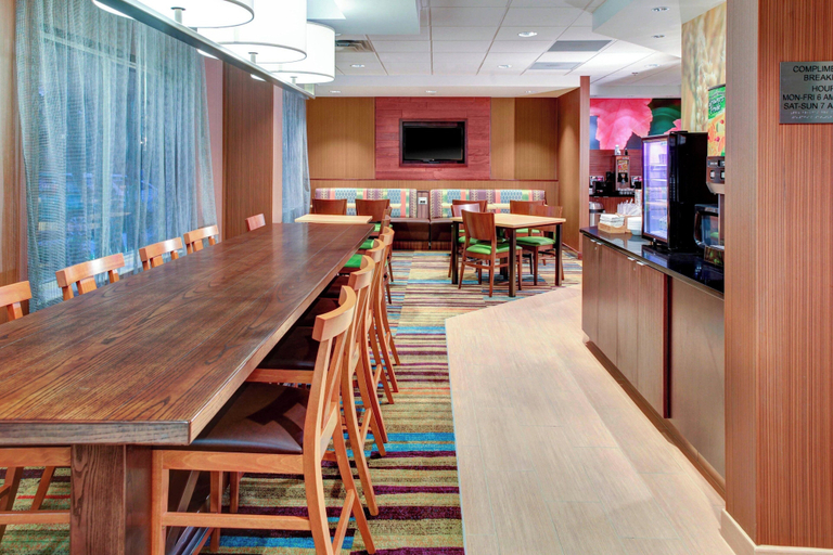 Food & Drinks 5, Fairfield Inn & Suites by Marriott Atlanta Alpharetta, Fulton
