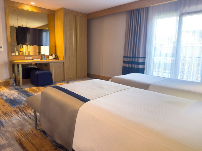 Bedroom 5, Days Inn By Wyndham Istanbul Bomonti, Şişli