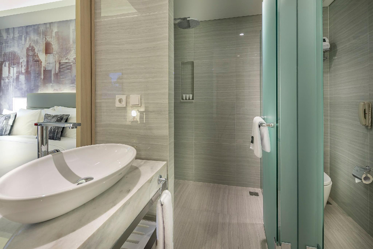 Bathroom 5