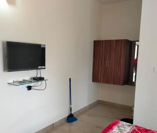Bedroom 4, Hotel Rajganga lodging, Hassan