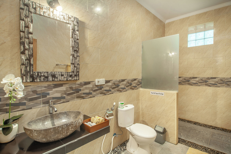 Bathroom 4