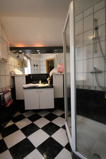 Bathroom, Les Gites La Cerisaie, Bas-Rhin