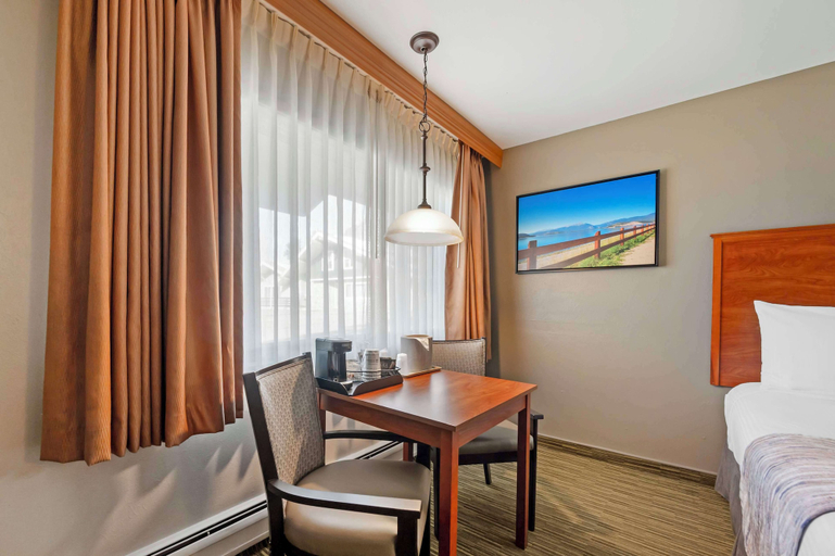 Bedroom 3, Best Western Ptarmigan Lodge, Summit