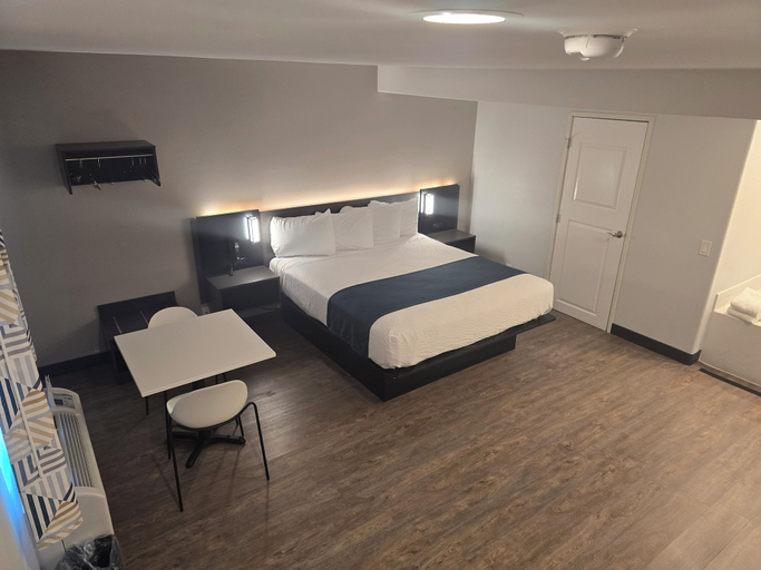 Bedroom 2, Motel 6 Los Angeles, CA - Downtown, Los Angeles
