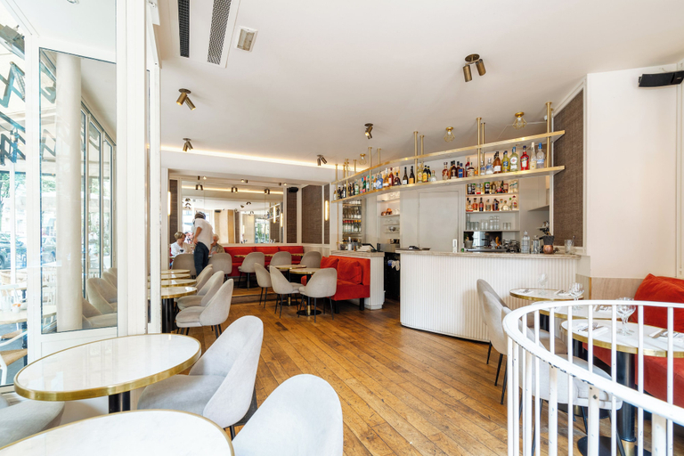 Food & Drinks, HotelHome Paris 16, Paris