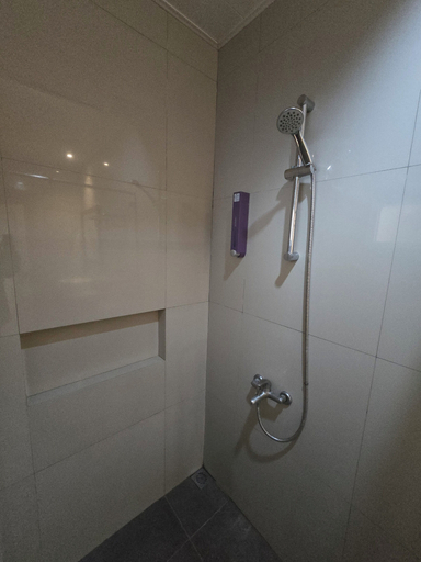 Bathroom 4