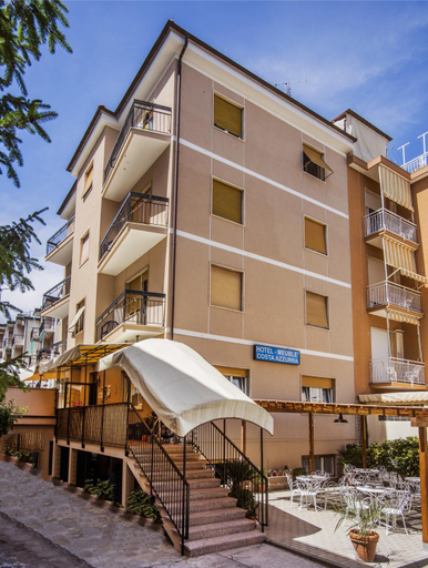 B&B Hotel Costa Azzurra, Savona