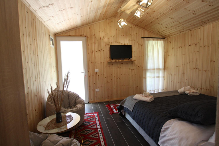 Bedroom, Lugina e Shengjergjit ,Bujtinat, Tirana
