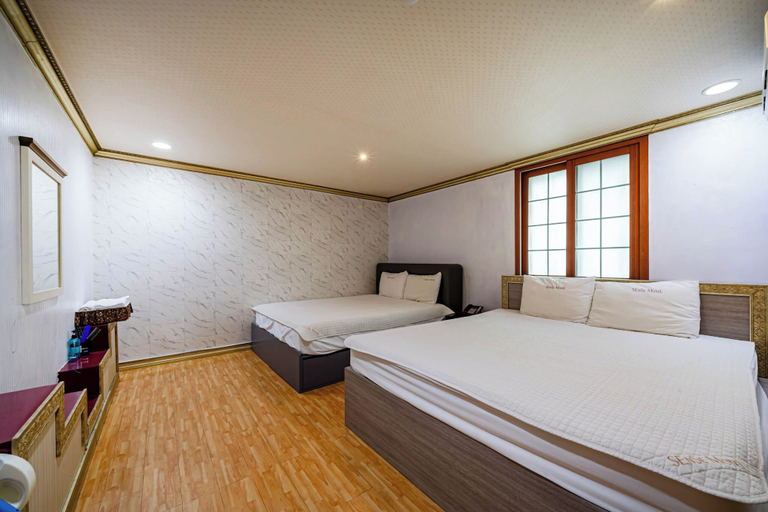 Bedroom 5, Sense Motel, Sasang