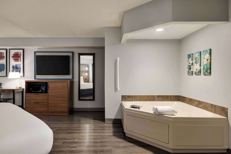 Bedroom 4, Americinn by Wyndham Lincoln South, Lancaster