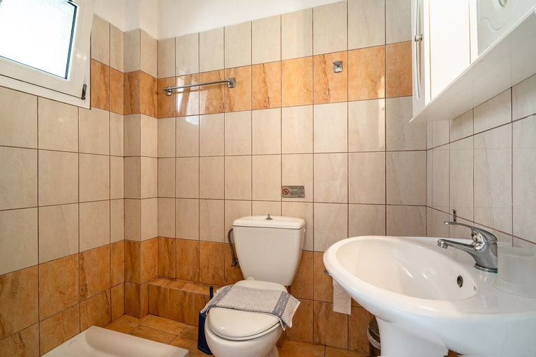 Bathroom 4, Helena Inn, Ionian Islands
