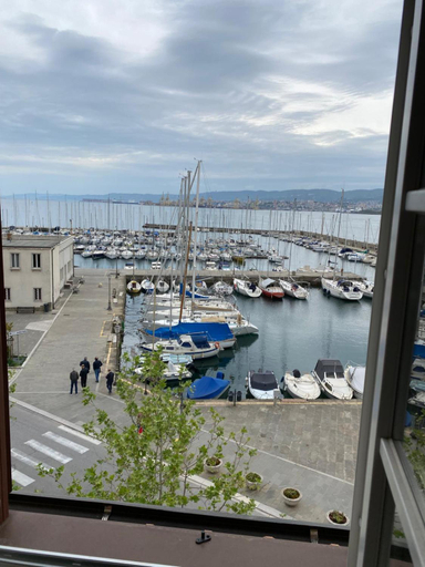 Others 5, Al FRONTE MARE SUITES APARTMENTS, Trieste