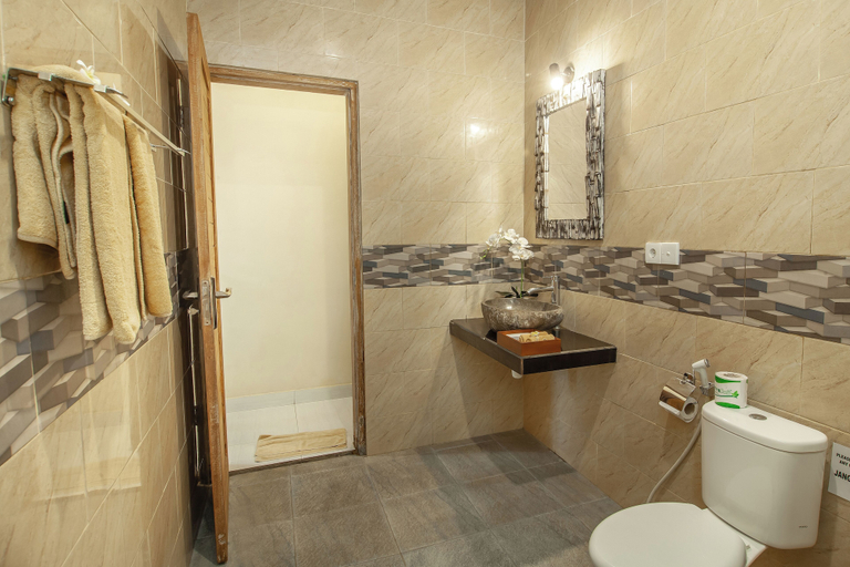 Bathroom 3