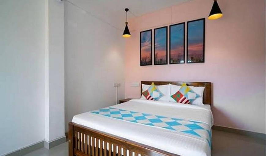 Bedroom 1, Ruby Hotel Apartments, Ernakulam