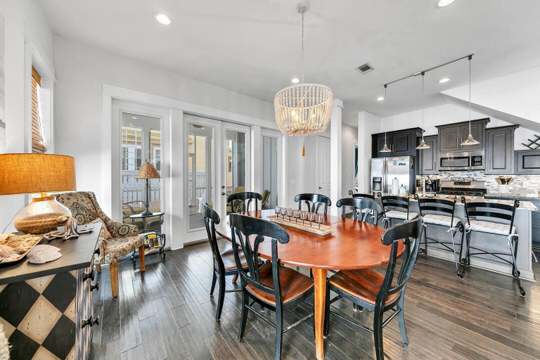 Others 5, Seagrove Serenity, Walton