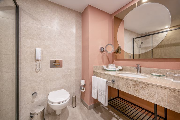 Bathroom 4, Seven Seas Gravel Select, Kemer