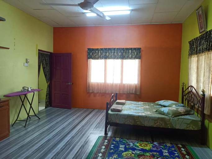 Bedroom 4, Rifqi Homestay, Kubang Pasu