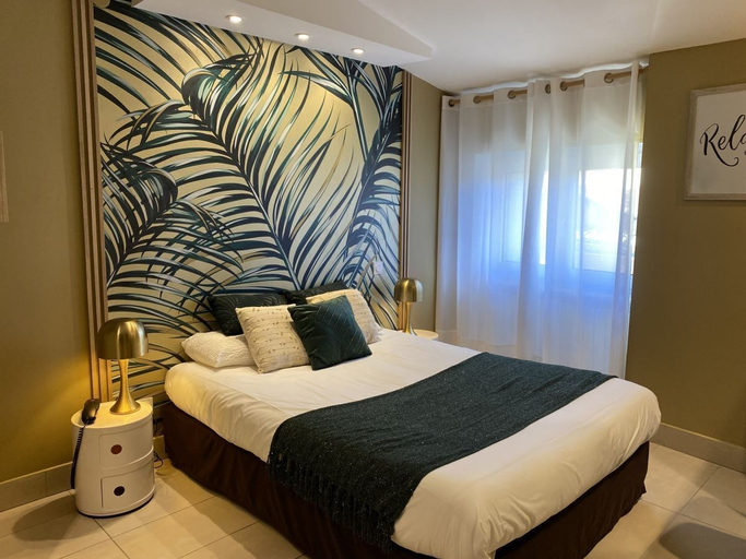 Bedroom 3, Logis Hôtel Le Glacier, Vaucluse