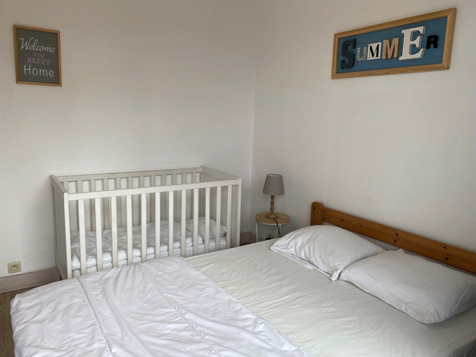 Room 5, Apartment in Nieuwpoort near Sandy Beaches, West-Vlaanderen