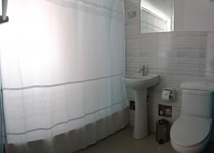 Bathroom, Hotel Aural, Cajamarca