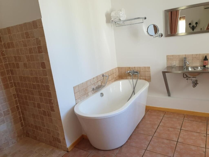 Bathroom 5, Hôtel La Villa Sainte Valérie Adults Only, Alpes-Maritimes