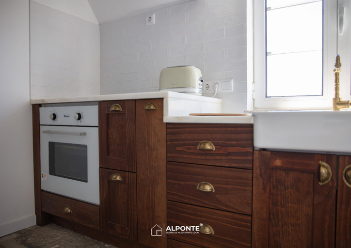 Kitchen 4, Quinta da Costeira - Casa Azul do Limoal by ALPONTE, Arcos de Valdevez