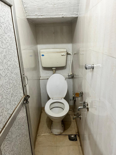 Bathroom 2, Hardik Guest House & General Store, Sikar