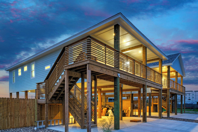 Exterior & Views 2, Swinging Easy by Avantstay Private Pool, Firepit, Balcony, Nueces