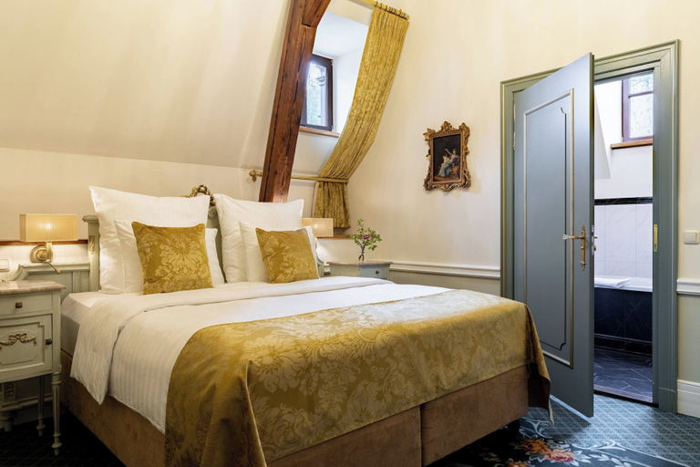Bedroom 4, Schloss Lieser, Autograph Collection, Bernkastel-Wittlich