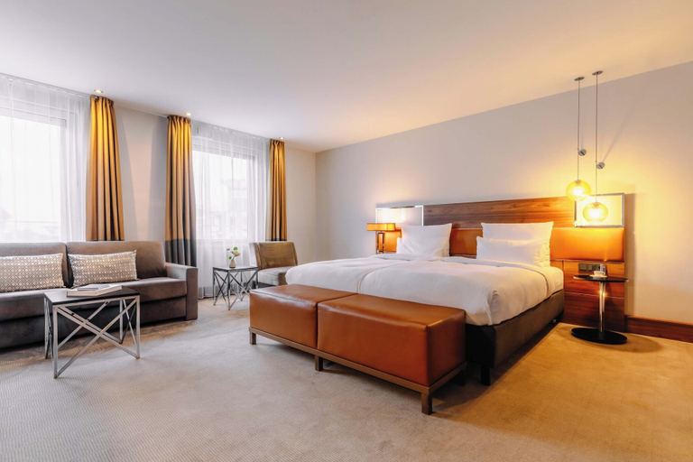 Bedroom 4, Reichshof Hotel Hamburg, Hamburg