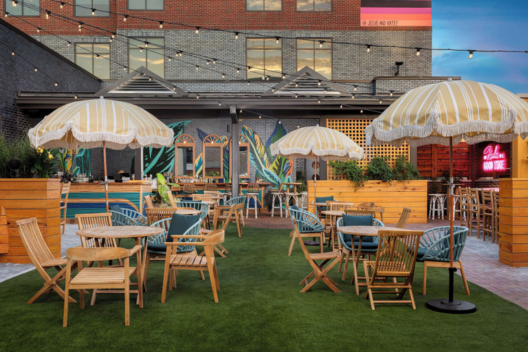 Food & Drinks 5, Motto By Hilton Bentonville Downtown, Benton