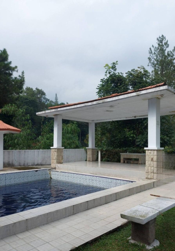 Sport & Beauty, Villa Orange dekat Taman Safari, Bogor