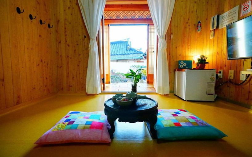 Bedroom 2, Full of Love Guesthouse, Jeonju