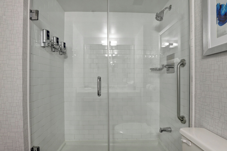 Bathroom 4, Four Points by Sheraton Toronto Mississauga, Peel