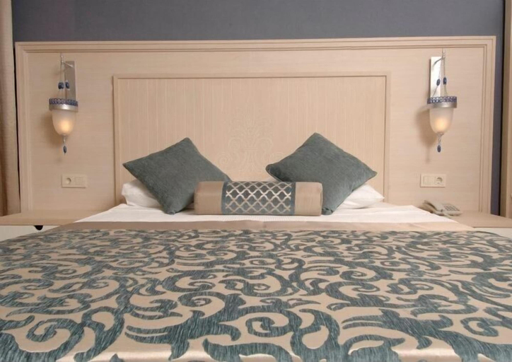 Bedroom 3, Seamelia Beach Resort Hotel & Spa, Manavgat