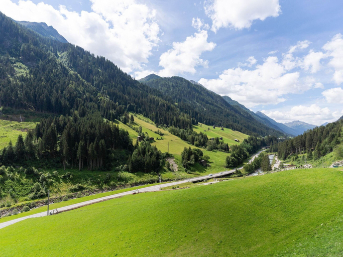 Others 5, Apartment in Kappl near Ski Slopes, Landeck
