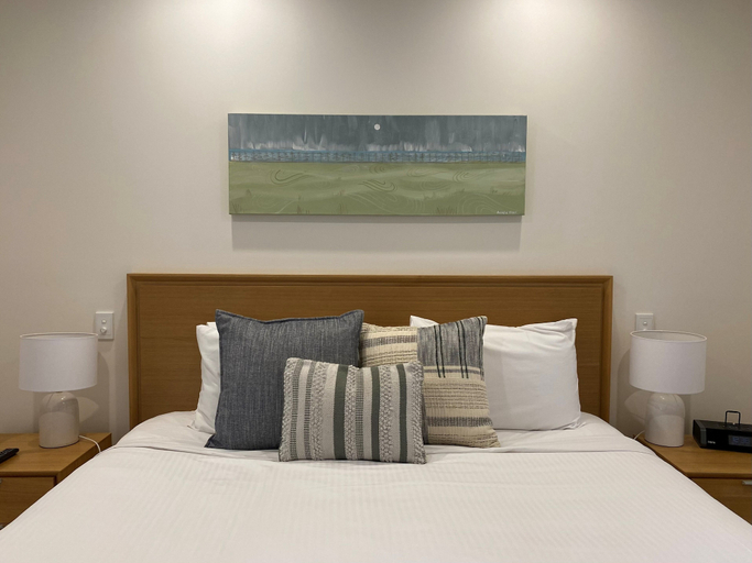 Bedroom 3, Lady Bay Hotel, Yankalilla