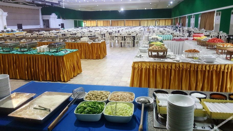 Food & Drinks 4, The Pine Resort, Sam Khok