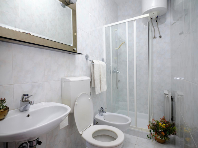 Shower, Apartments AB Izola, Izola