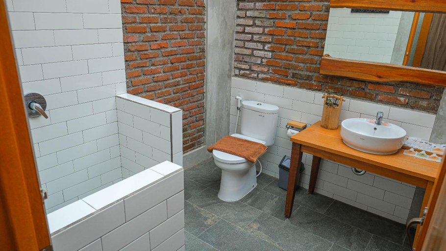 Bathroom 3