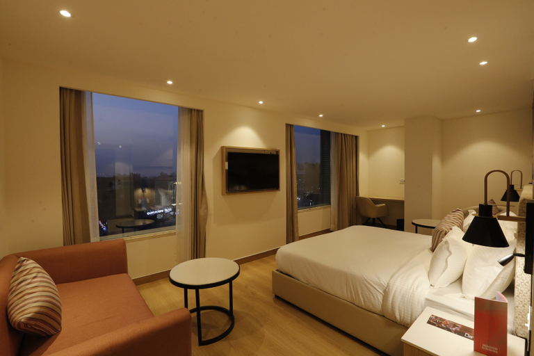 Bedroom 2, Tulip Inn Zirakpur, Sahibzada Ajit Singh Nagar
