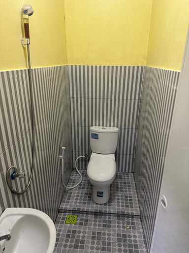 Bathroom 14